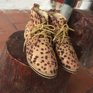 Boot da lộn hoạ tiết beo