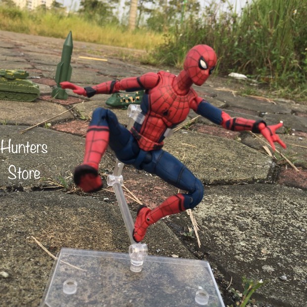 Mô hình Spider Man SHF Homecoming