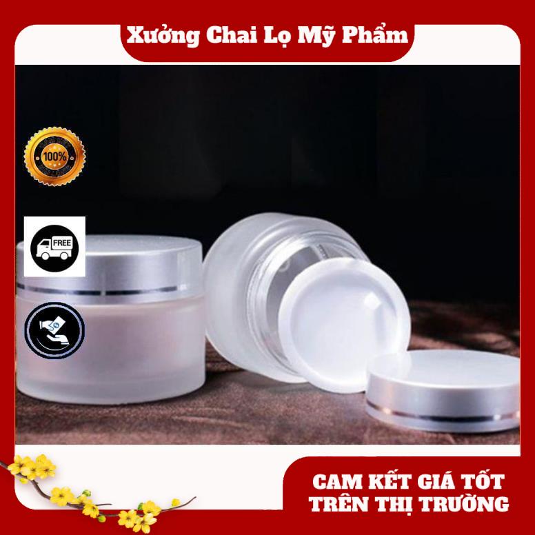 Hủ Chiết Mỹ Phẩm Thủy Tinh Nắp Bạc 50g , hủ đựng mỹ phẩm , phụ kiện du lịch