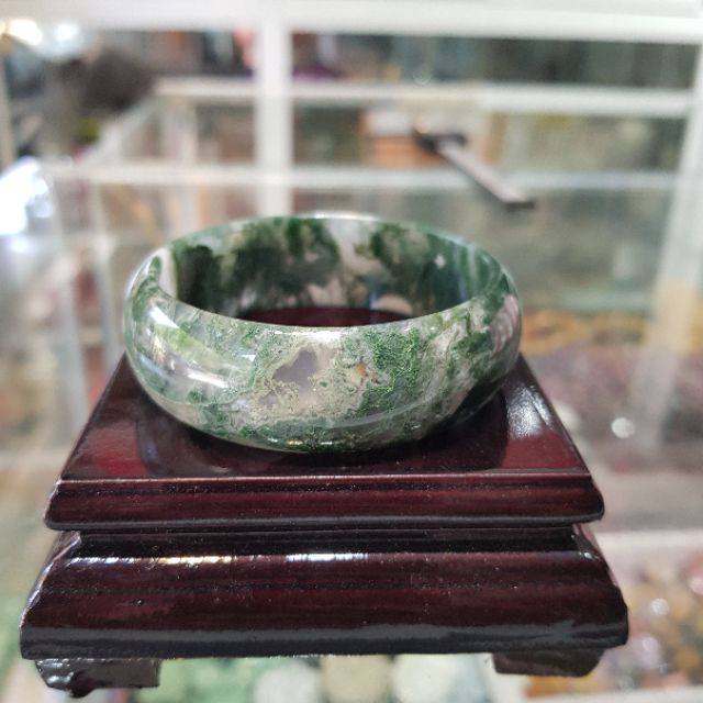 Vòng tay nguyên khối ngọc thủy tảo xanh