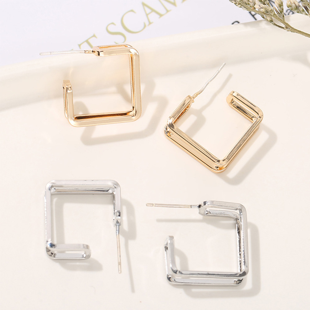 Khuyên Tai Nữ Trang Tạo Hình Độc Đáo