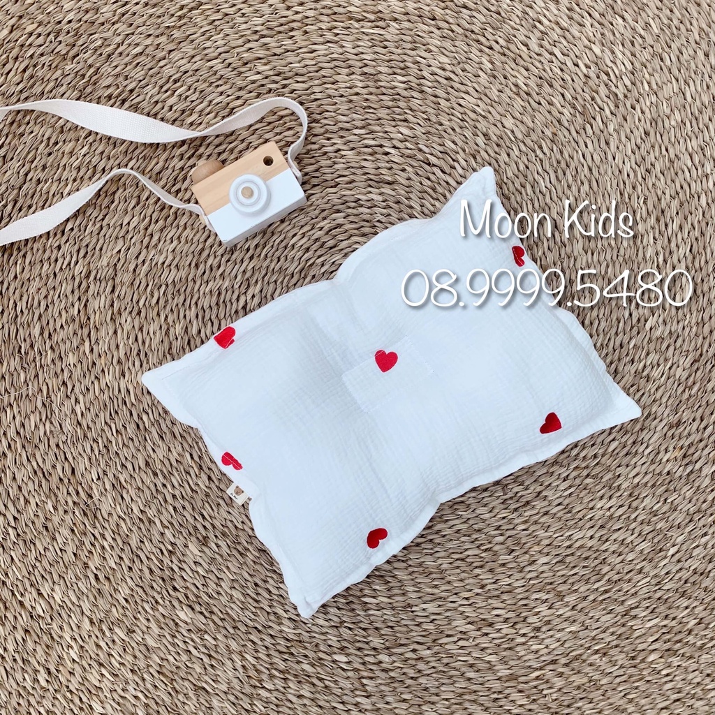 Gối sơ sinh cao cấp vải muslin thêu hoạ tiết siêu mỏng đẹp an toàn cho bé yêu (0-3m) Sticker gắn dép
