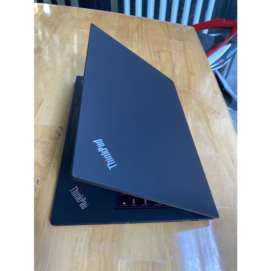 Laptop Lenovo Thinkpad T14 Core i7 – 10610u, 16G, SSD 256G, Full HD IPS, Finger, 14in