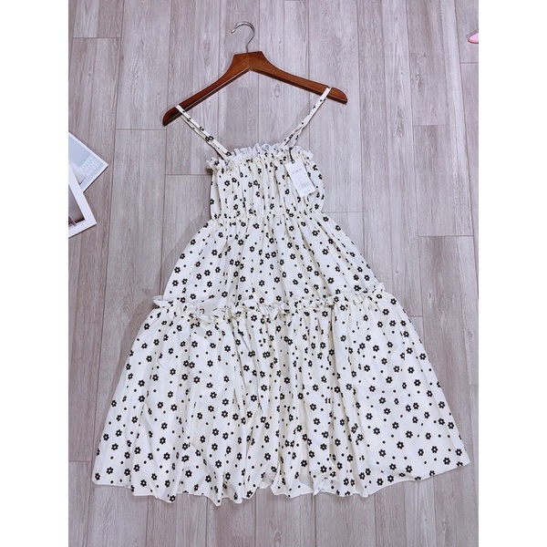 Set 2 món váy 2 dây hoa nhí kèm áo khoác cardigan dài tay