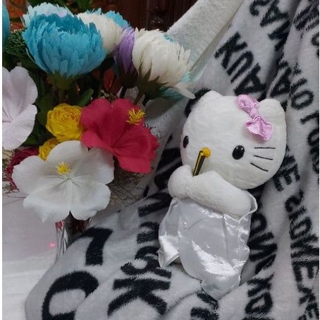 Gấu bông helo kitty mặc đồ nhật