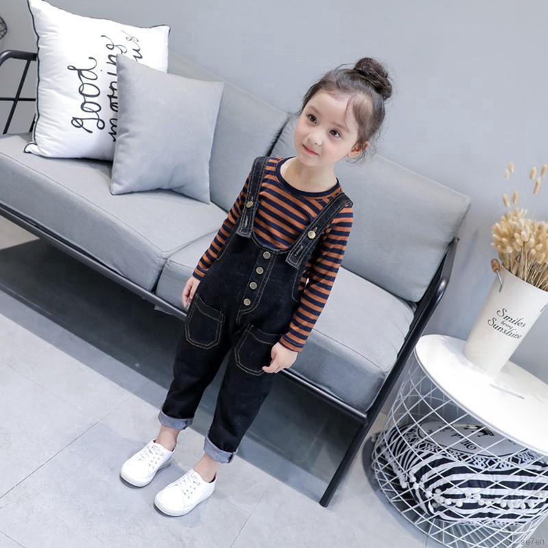 Set áo thun dài tay sọc ngang + quần yếm jeans dễ thương cho bé gái