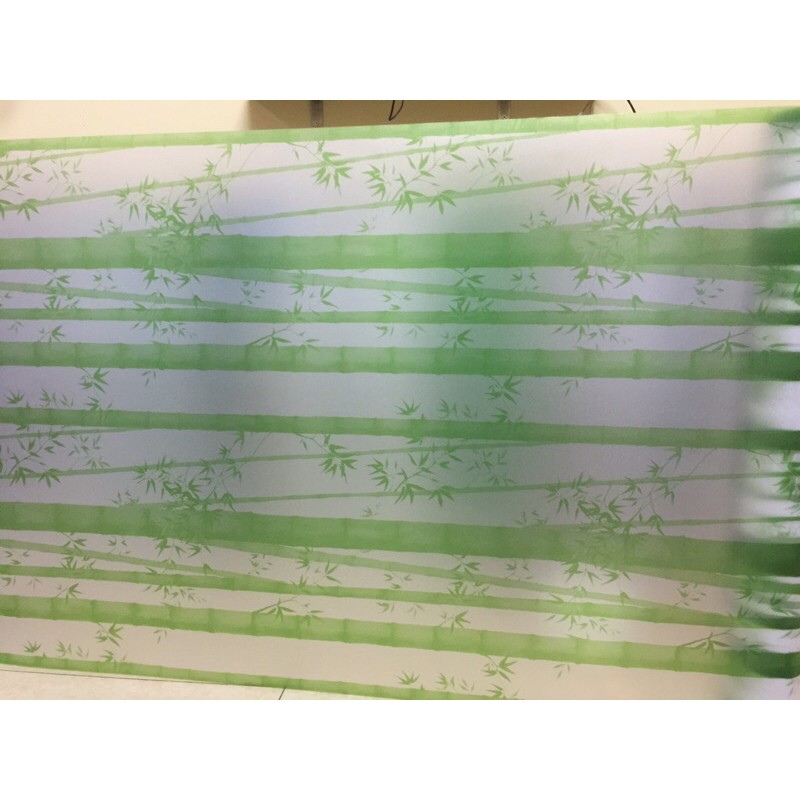 Giấy dán kính 3D kích thước 90x100cm