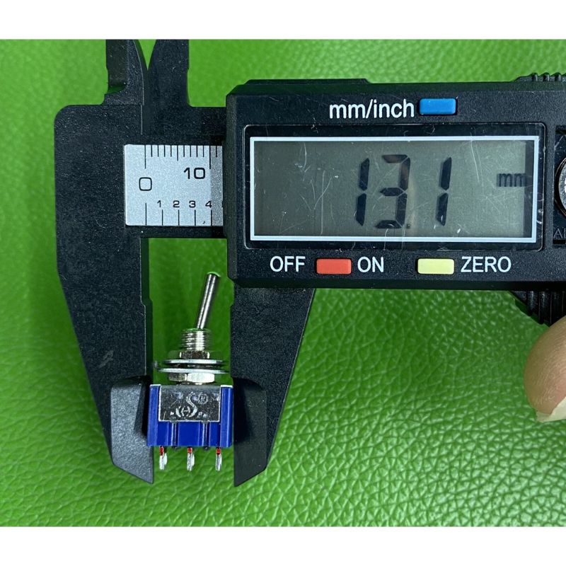 Công tắc gạt 3 vị trí MTS 103 loại 1