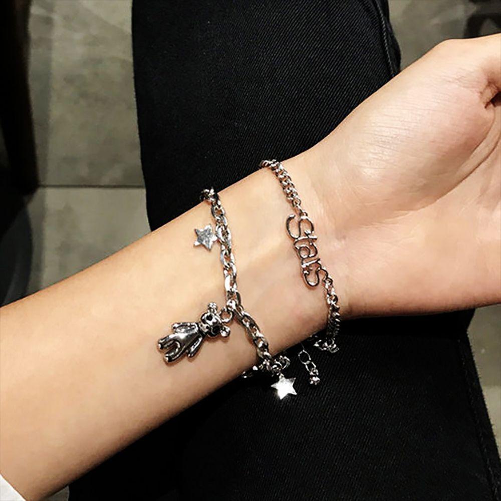 Vòng Tay Hai Lớp Bằng Hợp Kim Họa Tiết Phi Hành Gia Hoạt Hình Dễ Thương