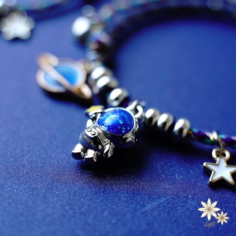 vòng tay đôi màu xanh Vòng tay kim loại mặt hình phi hành gia dành cho cặp đôi