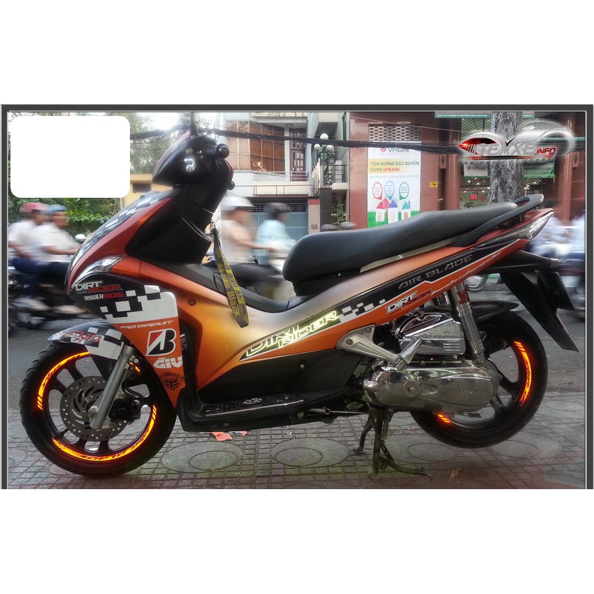 Tem trùm air blade cam đen đời 2011, độ team trùm ab dán phủ dàn áo xe cam đen rẻ đẹp