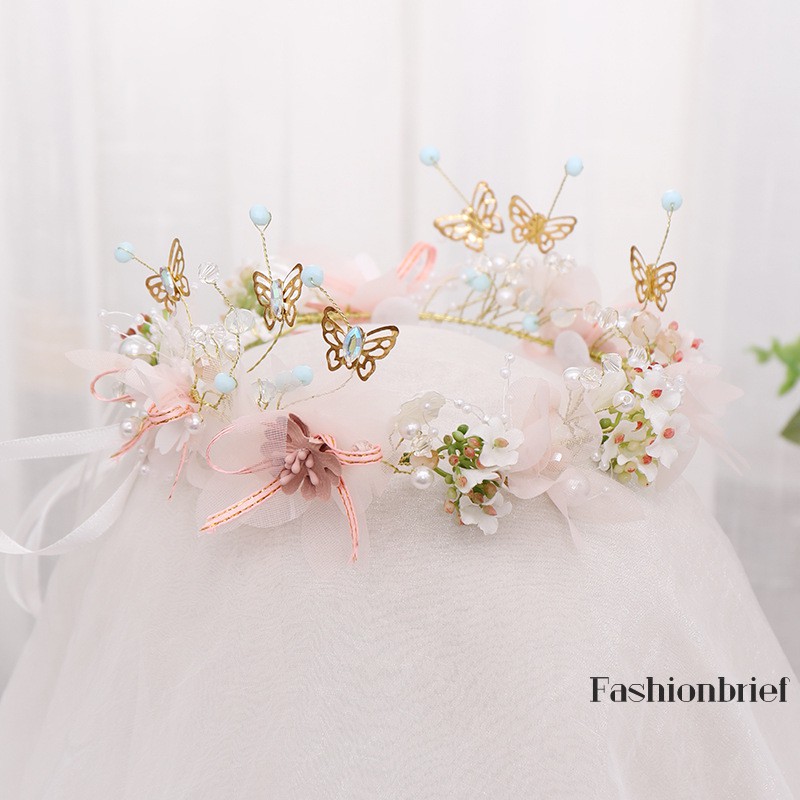 Vòng hoa đơn giản phong cách Âu Mỹ cho cô dâu