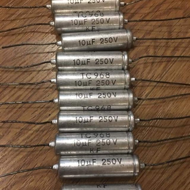 Tụ tesla 10Mf_250v  _1 chiếc