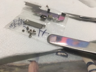 ốc khung main iphone 4, 4s bóc máy