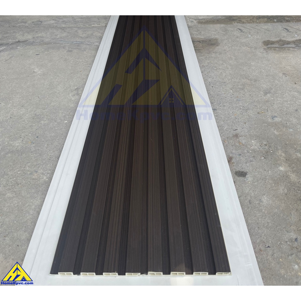 Gỗ nhựa trong nhà/Lam sóng ốp tường trang trí vân gỗ/Lam gỗ 4 sóng thấp giá rẻ