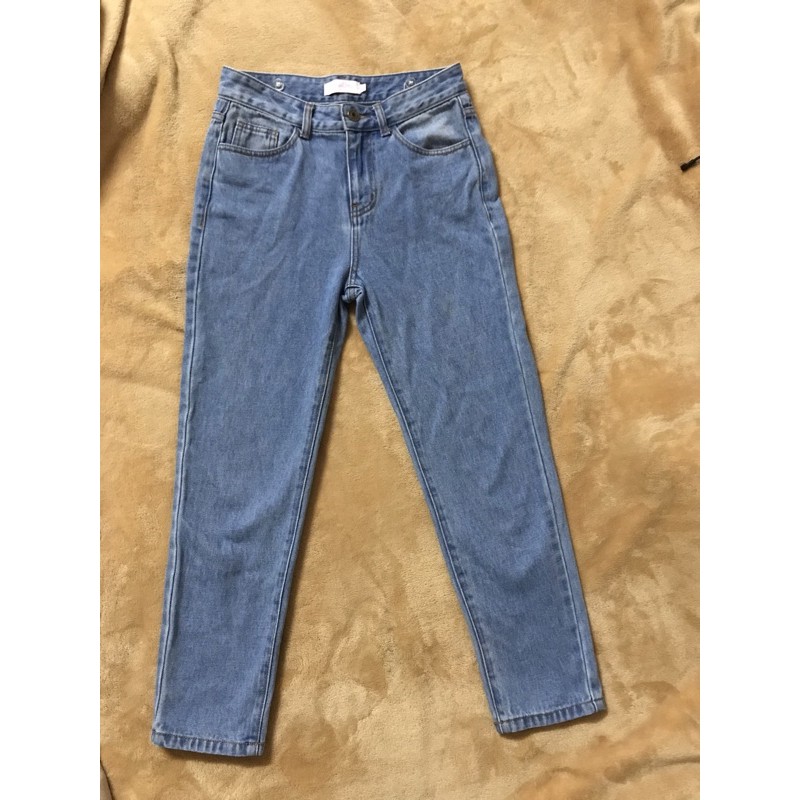 Pass quần jeans dáng baggy