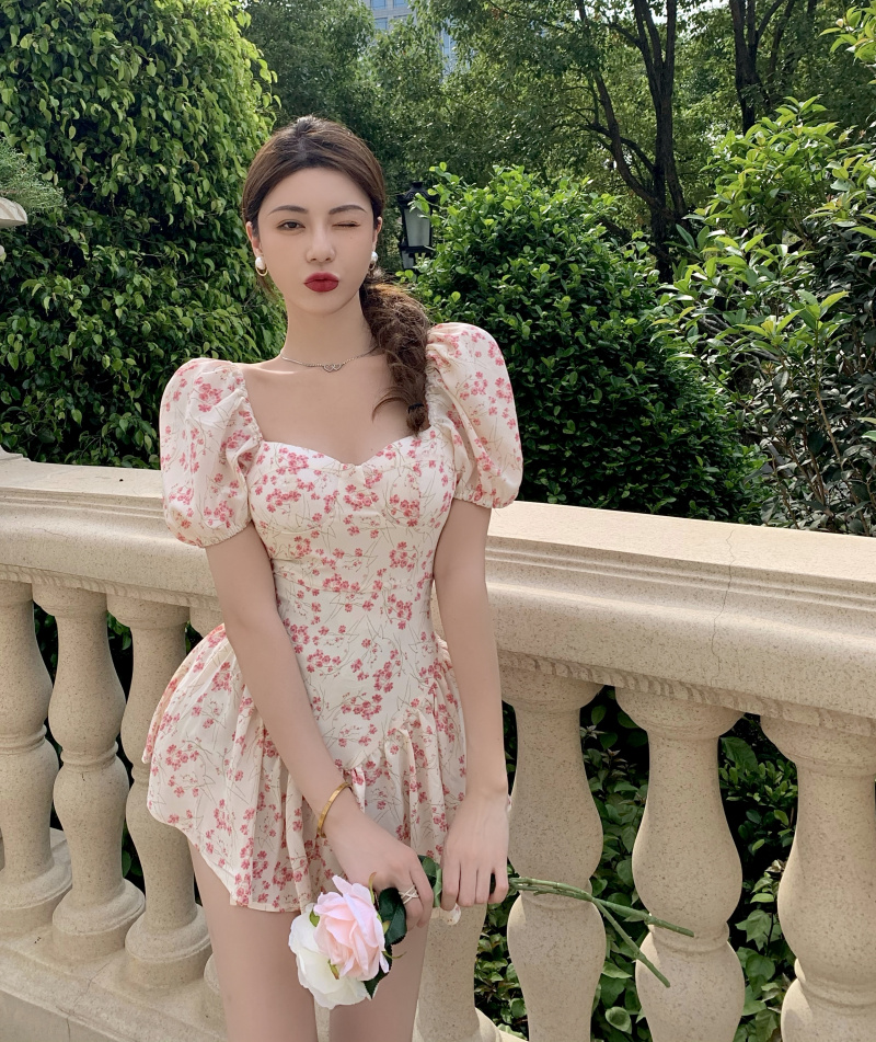 Đầm Tay Phồng Cổ Vuông Họa Tiết Hoa Xinh Xắn Phong Cách Hàn Quốc | BigBuy360 - bigbuy360.vn