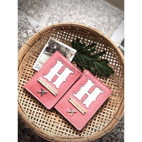 Vỏ hộ chiếu may tên theo yêu cầu