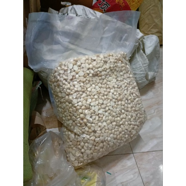 500gr Nhân mắc ca vỡ 2-3