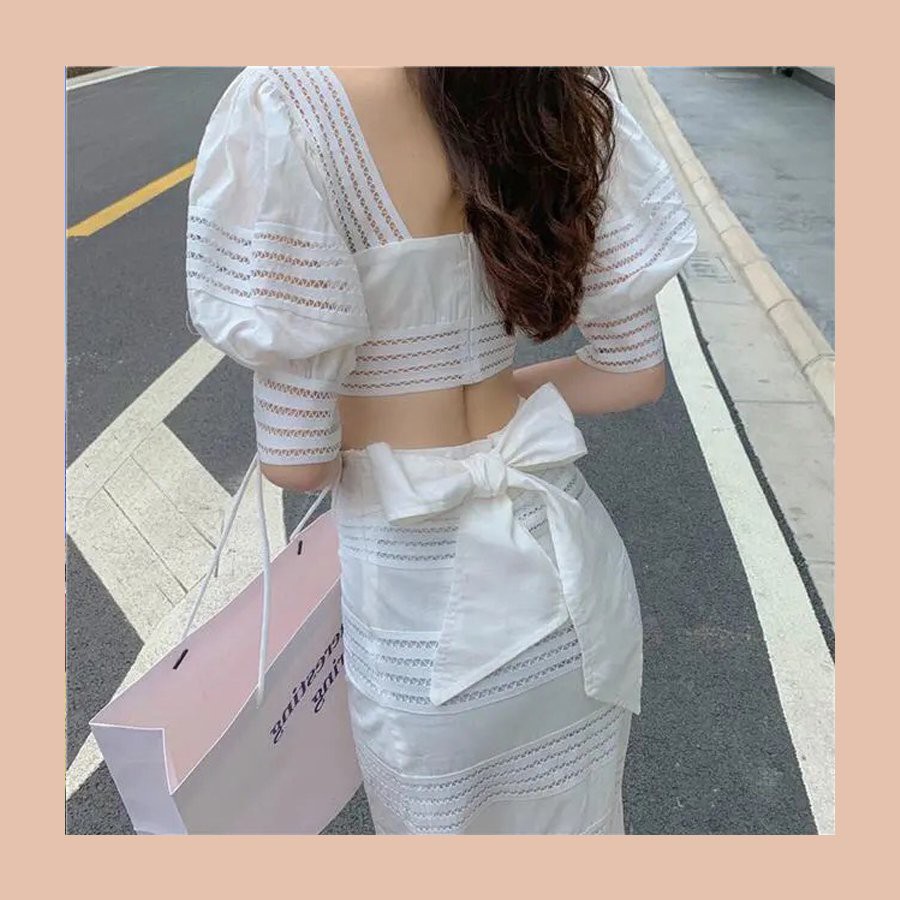 Set Trắng Áo Cổ Vuông Dáng Lửng + Chân Váy Đuôi Cá Dáng Dài Dạo Phố Xinh Xắn S00023