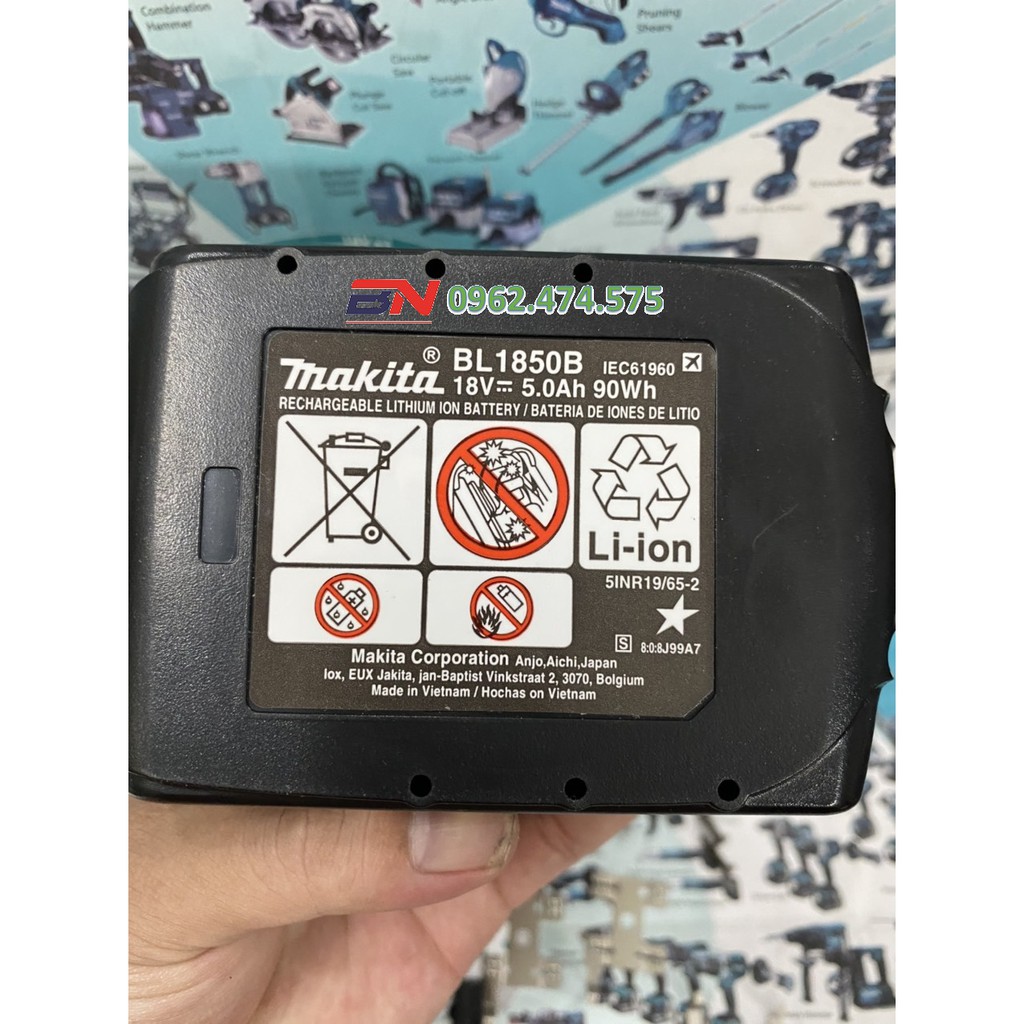 Vỏ mạch Makita 18V có cân bằng, Led báo pin (ngang) và nhận sạc zin, có tem đáy. BN.