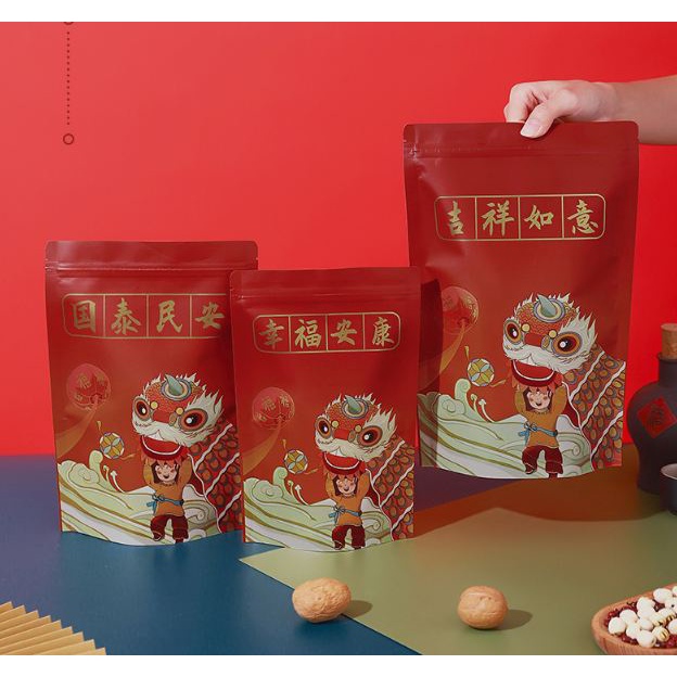 Túi zip đỏ đựng bánh kẹo