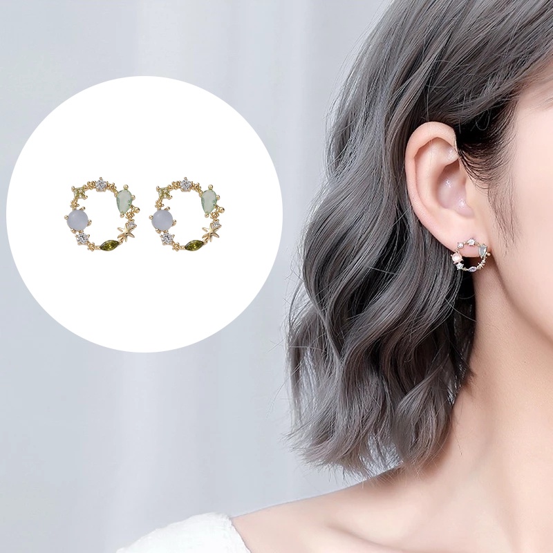 Đôi bông tai hình vòng hoa đính đá pha lê phong cách đơn giản thời trang