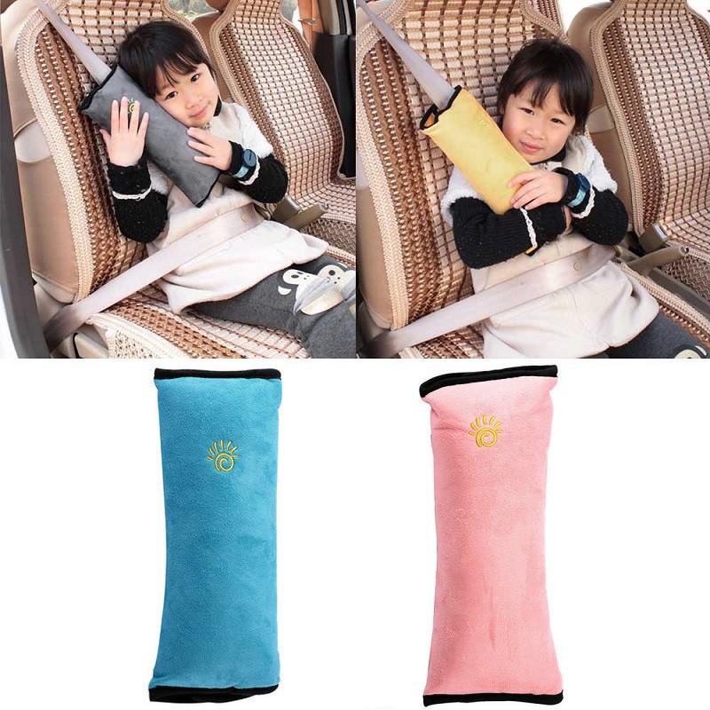 Gối Tựa Đầu Gắn Dây An Toàn Chống Mỏi Đau Cổ Trên Xe Hơi Ô tô cho bé màu ngẫu nhiên