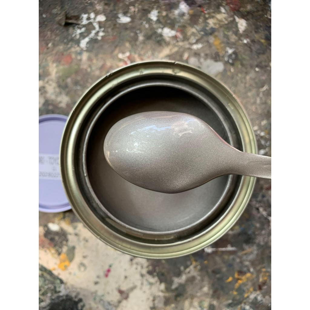 Sơn màu ghi ánh vàng 4RO Toyota Vios altis đóng lon 1kg