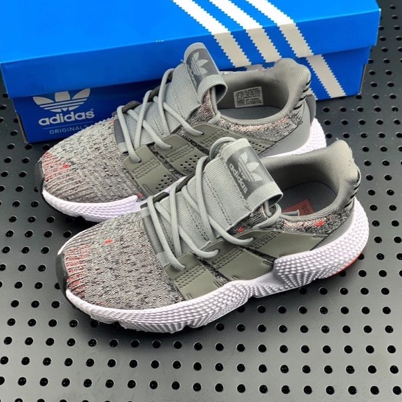 GIÀY THỂ THAO PROPHERE XÁM