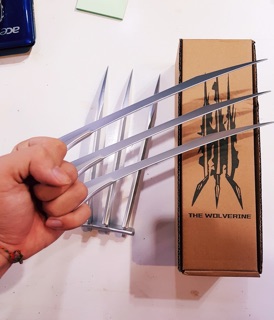 Bộ vuốt sói wolverine cosplay