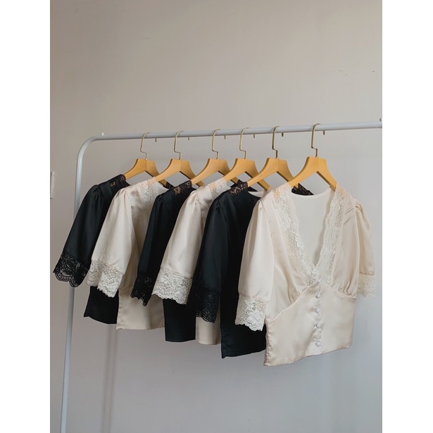 MOLLY TOP - áo lụa phối ren
