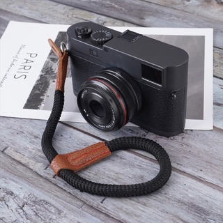 Dây đeo máy ảnh kiểu Leica