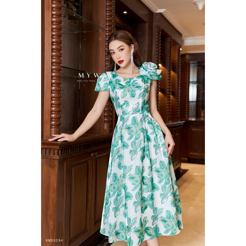 Đầm Maxi Nữ MY WAY Họa Tiết Đính Hoa Sang Trọng 6MD0294 Ha0