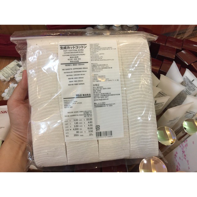 Bông tẩy trang Muji Cotton Ecru hữu cơ 180 miếng của Nhật