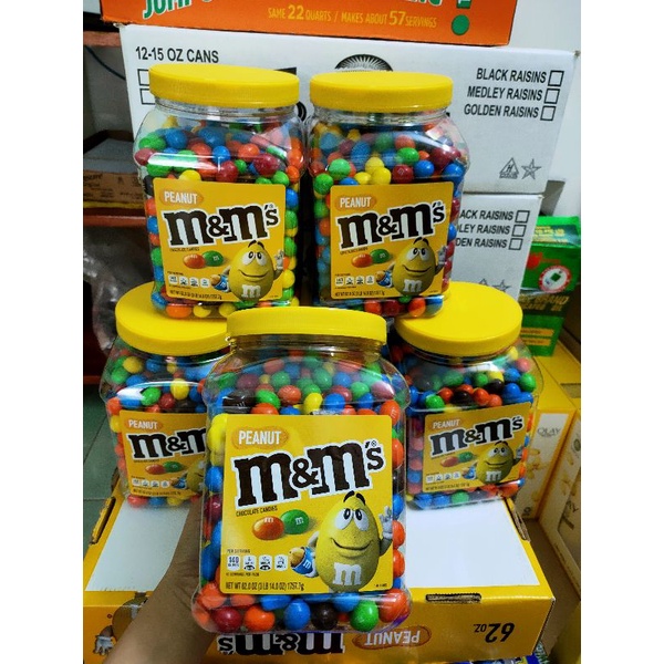 Hộp kẹo Peanut Chocolate M &amp; M