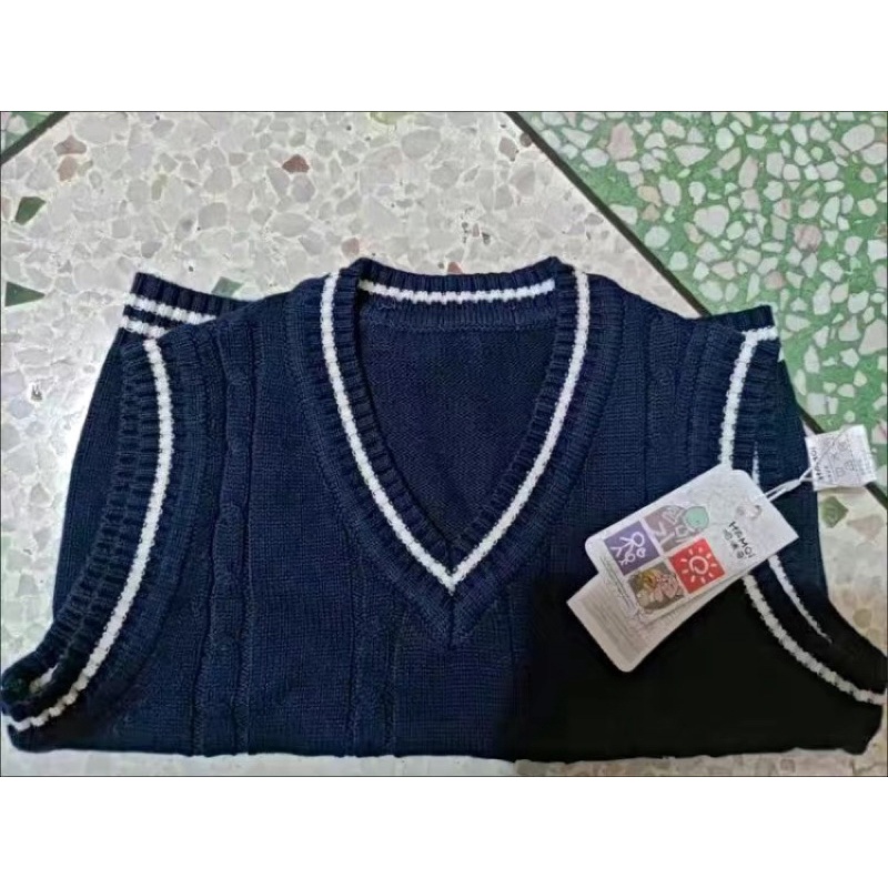 Áo gile len cổ V cho bé
