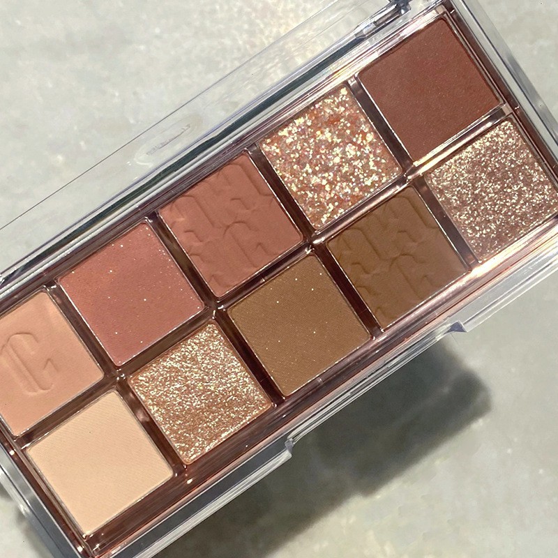 Bảng phấn mắt nhũ lì Dikalu Autumn Breeze 10 ô Sena Beauty | BigBuy360 - bigbuy360.vn