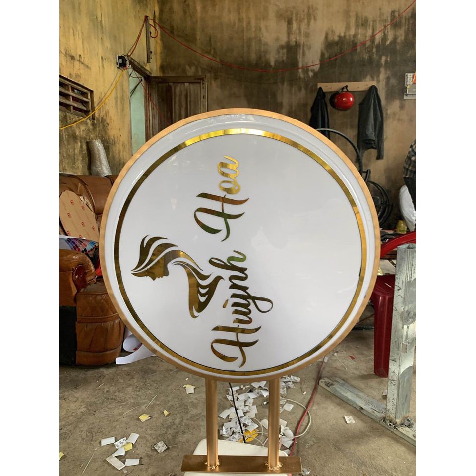 Hộp đèn quảng cáo hút nổi mica - Tròn