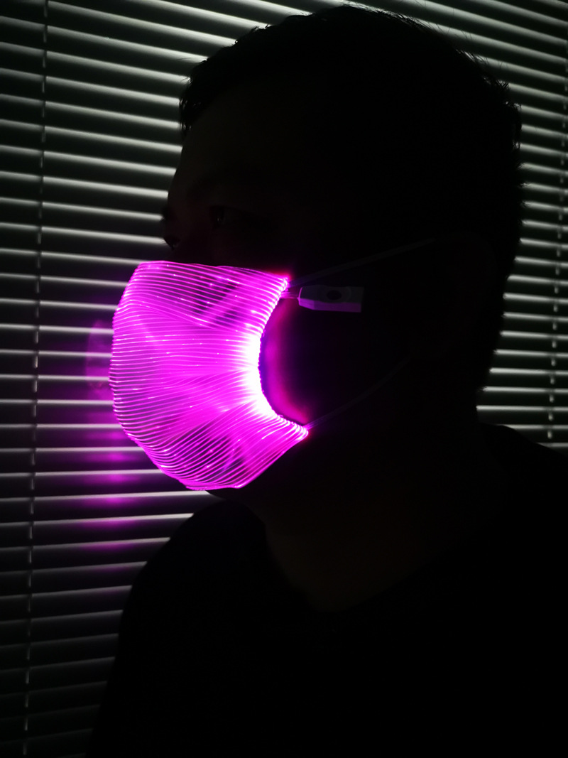 Khẩu trang phòng độc PM2.5 có đèn LED sáng tạo đẹp mắt kiểu TikTok