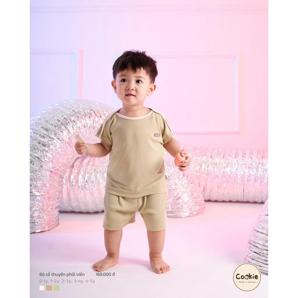 Bộ quần áo trẻ em cộc tay cổ thuyền phối viền COOKIE size 1-5y: caramel, sữa