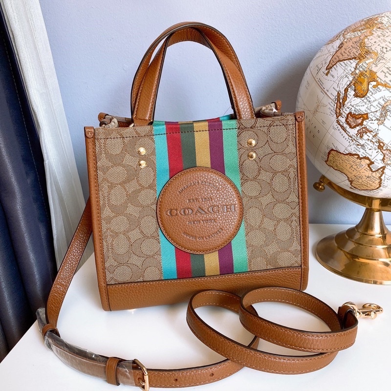 TNS - Túi tote form vuông hottrend Coashi field dempsey tote-chất canvas phối da tone màu nâu kem chữ C đặc trưng hãng