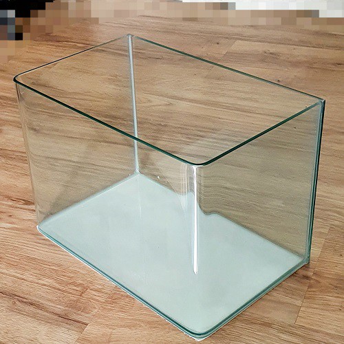 Hồ Cá Acrylic Cubic Size 30 Kích Thước 30x19x21cm Dày 4mm Bầu 2 Cạnh Bìa