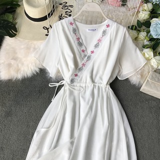 Có sẵn- Đầm trắng vintage