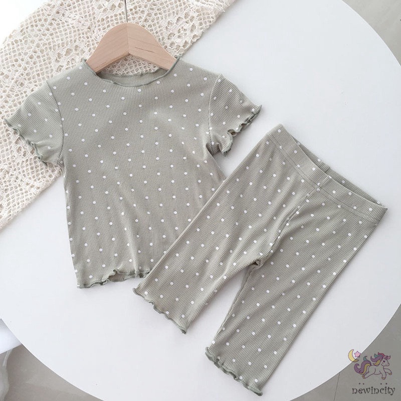 Set áo thun + quần dài họa tiết chấm bi phong cách Hàn Quốc dành cho bé gái