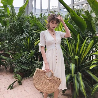 Váy trắng thô đi biển