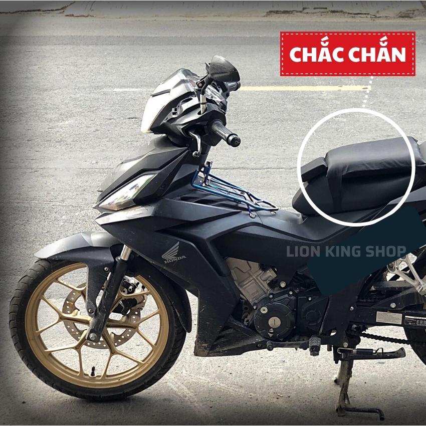 Đệm lót yên xe máy siêu êm loại tốt 28cmx23cmx18cm dùng mọi loại xe , lót yên xe máy êm ái,chắc chắn và dễ sử dụng.