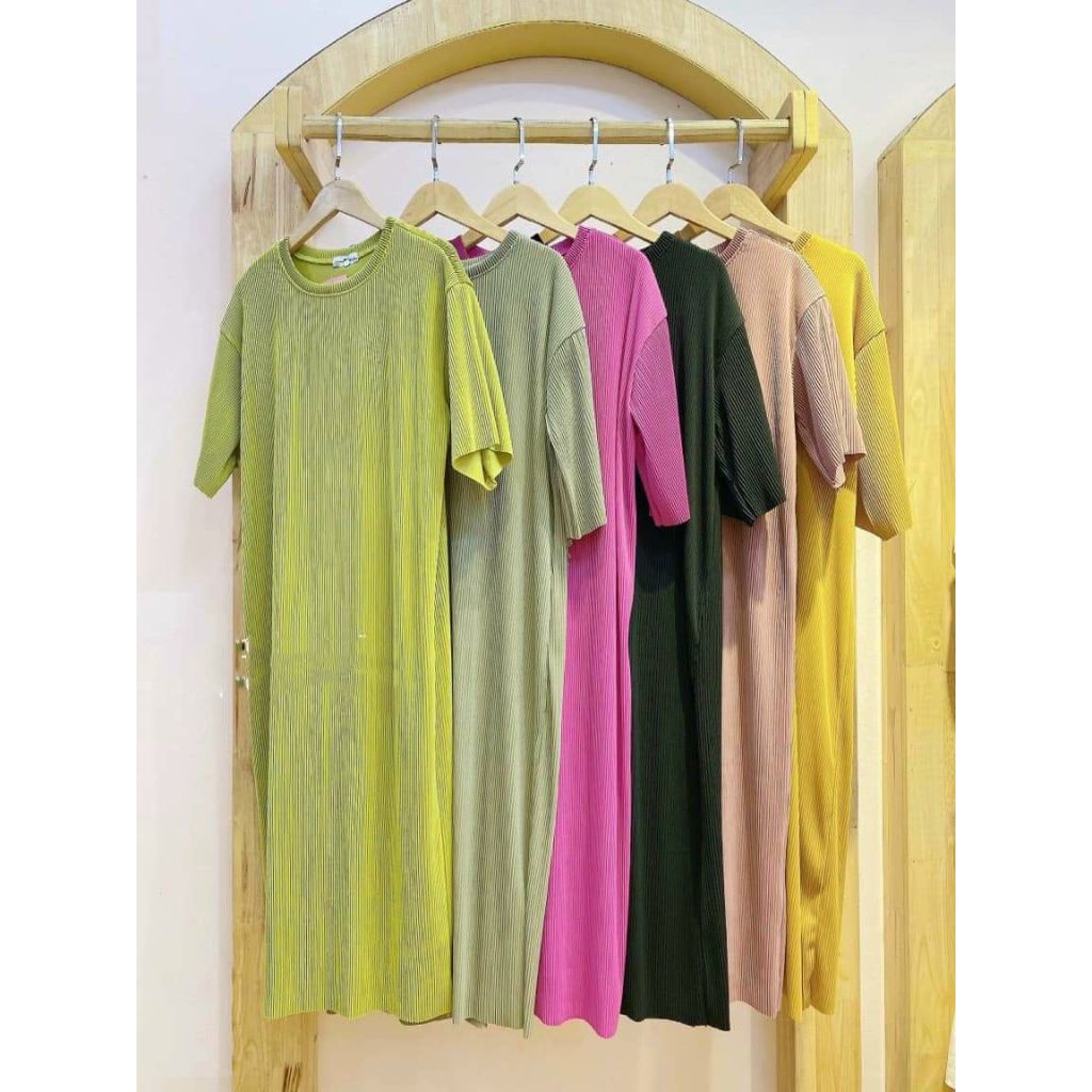 Váy bầu ngắn tay dập li nhỏ thời trang thiết kế công sở xinh xắn Mom and Baby M541