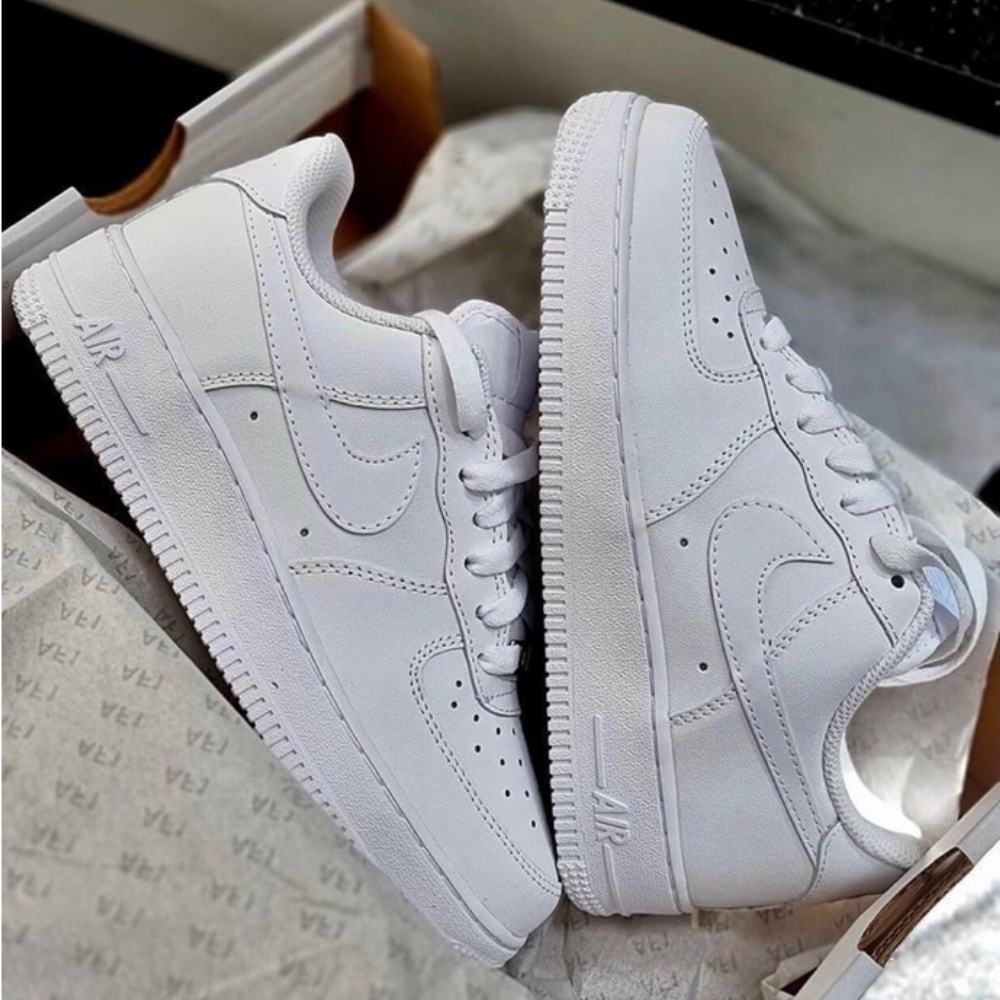 Giày 𝗔𝗙𝟭 𝗡𝗜𝗞𝗘_Trắng Nam Nữ, Giày 𝗡𝗜𝗞𝗘_Air Force 1 All White Full Box Bill | BigBuy360 - bigbuy360.vn