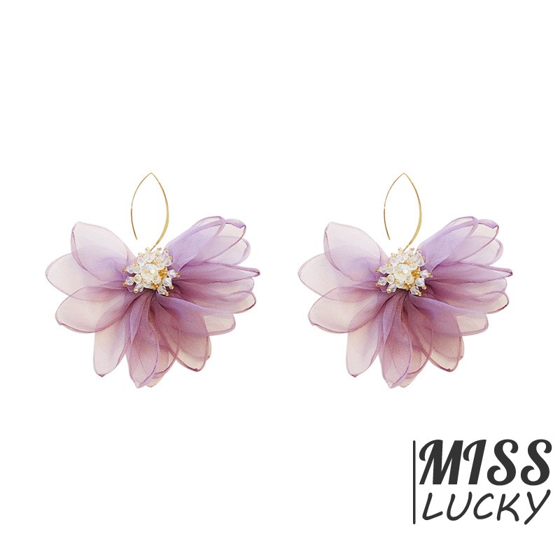 Khuyên tai nữ kiểu dáng thời trang phong cách Hàn Quốc